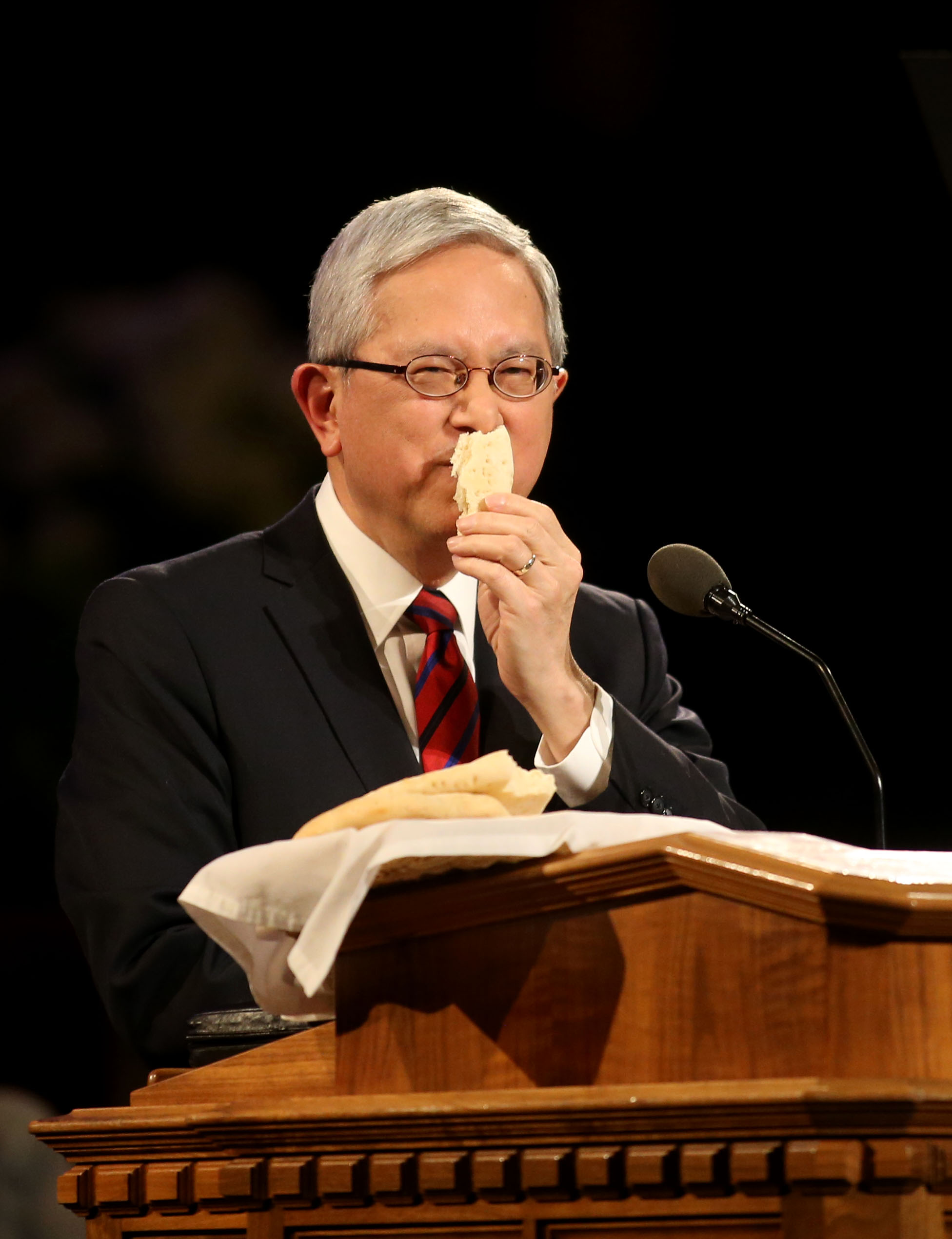 Elder Gong teaches 9 ways to follow the Savior Church News