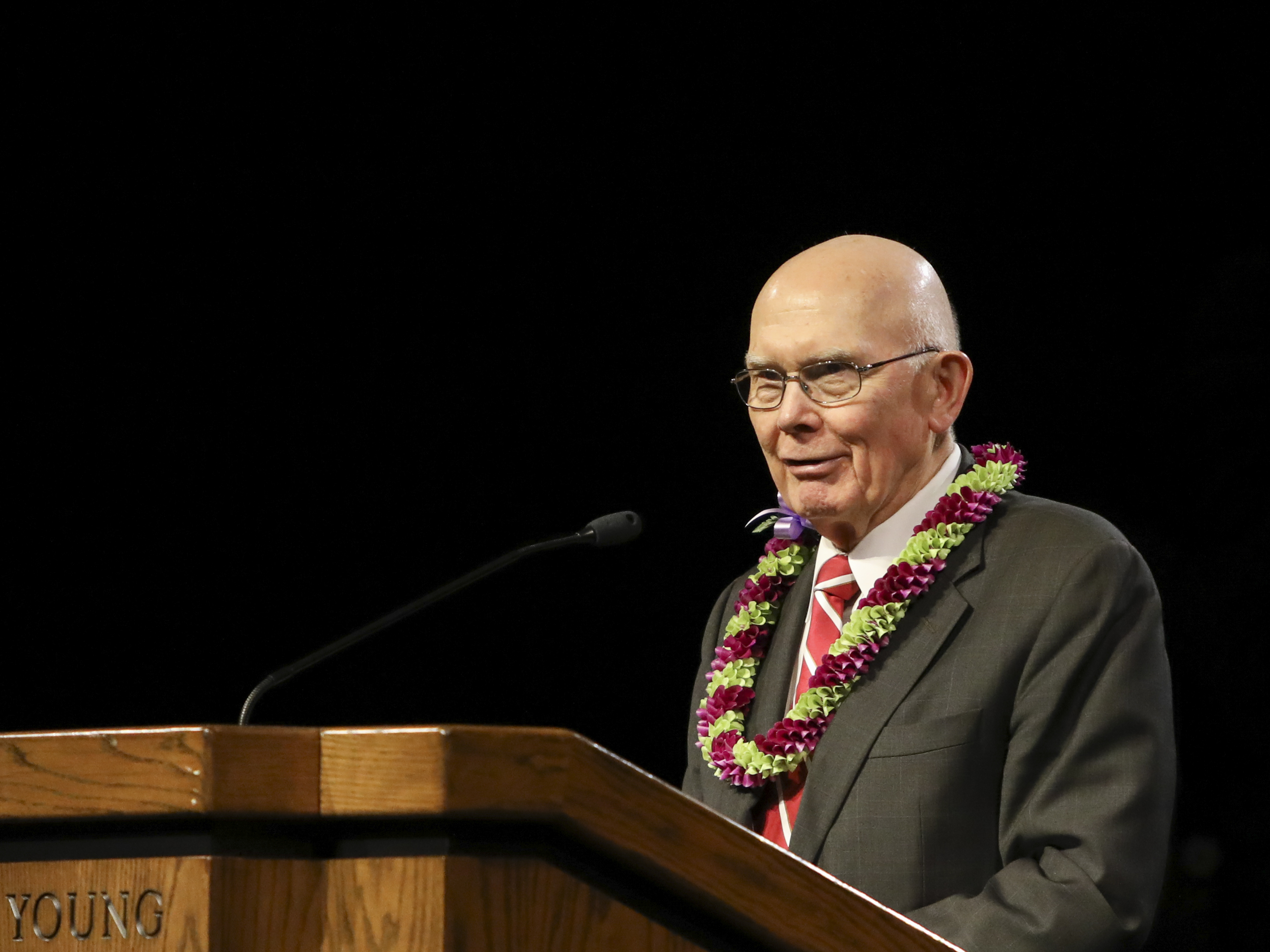 President Oaks speaks on dealing with anxiety, stress, at BYUHawaii