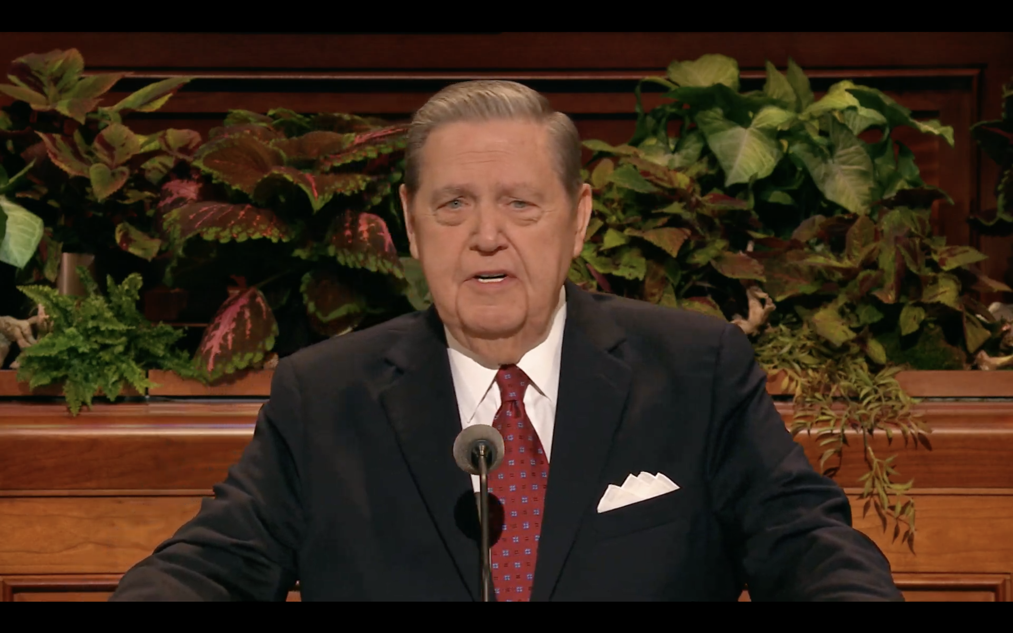 Elder Holland's opening reminder Christ is the center of conference