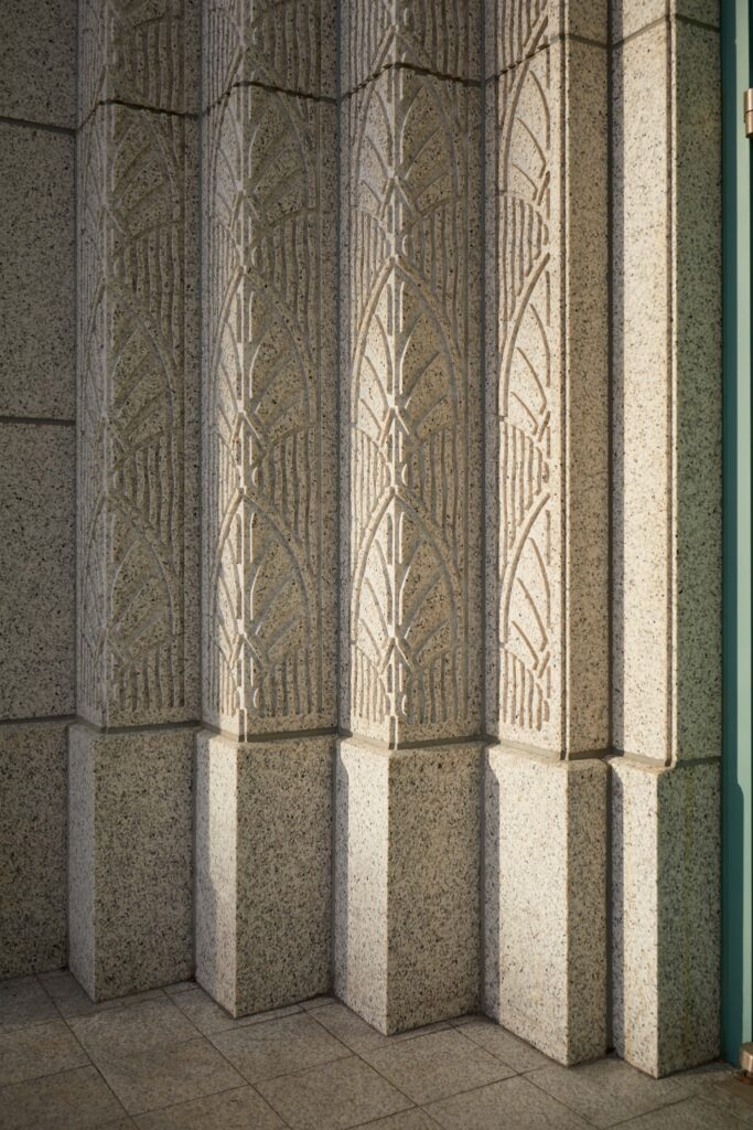 A decoração local está nos detalhes do Templo do Rio de Janeiro Brasil.